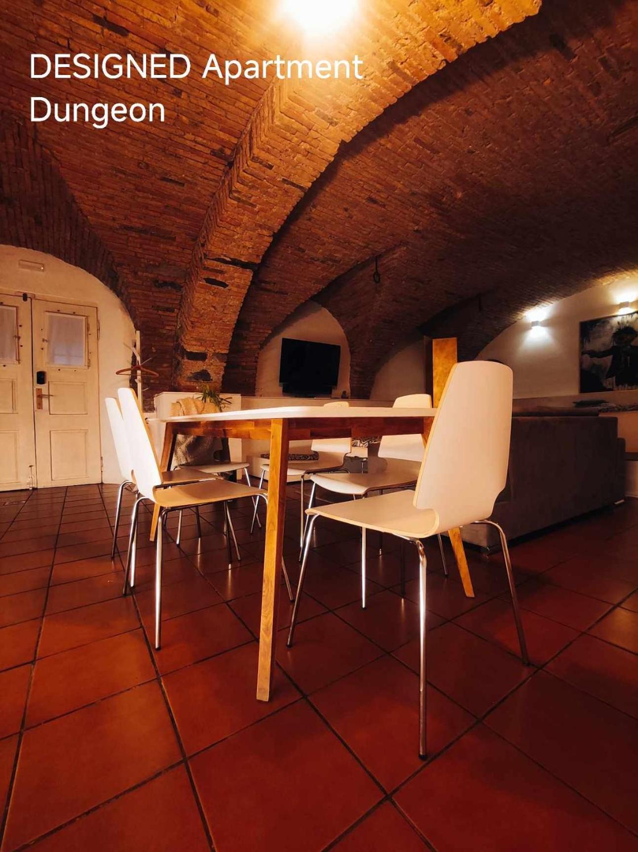 Dungeon Apartment Ljubljana Dış mekan fotoğraf