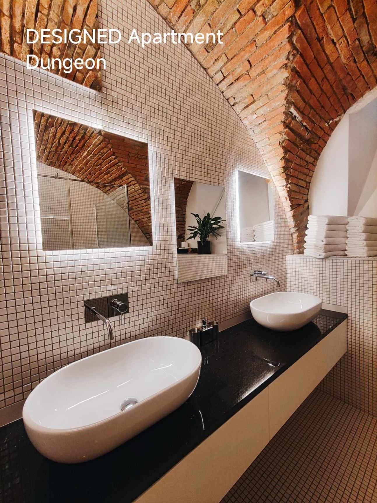 Dungeon Apartment Ljubljana Dış mekan fotoğraf